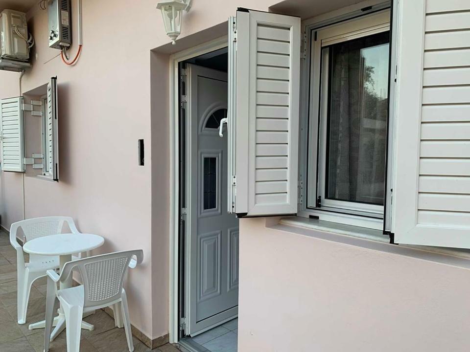 Gardenia Rooms Heraklion  Екстер'єр фото